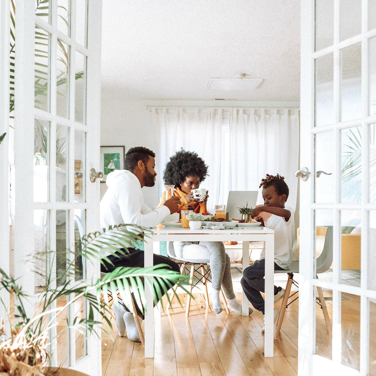 Climate Conversations: How To Talk About Environmentalism & Sustainability With Your Family
