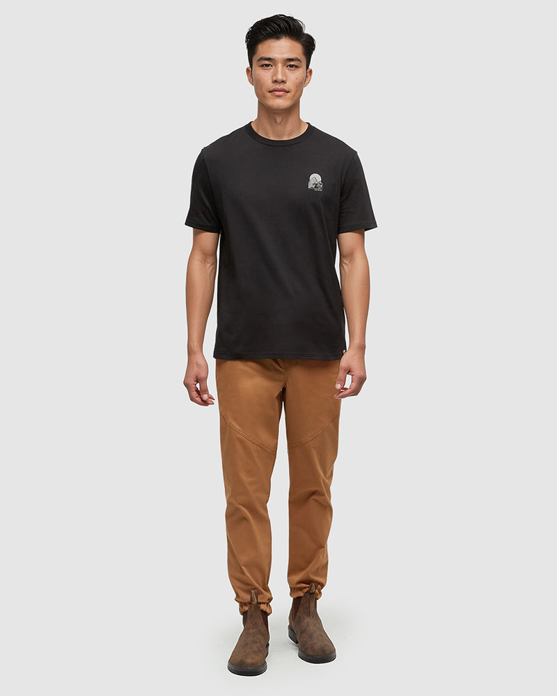 Black-Crew-Neck-Graphic-Shortsleeve-T-Shirt