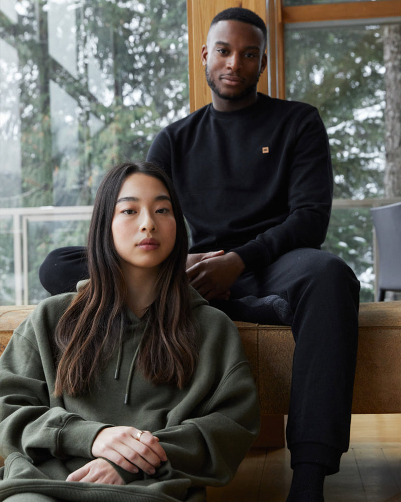 Black-TreeFleece-Classic-Crew