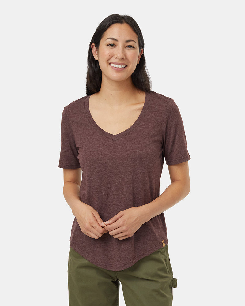 Burgundy-V-Neck-Short-Sleeve-T-Shirt