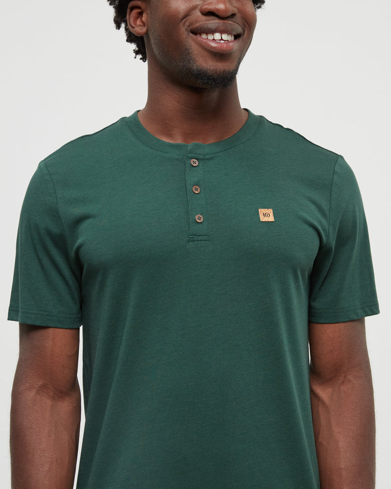 Green-Basic-Shortsleeve-Button-T-Shirt
