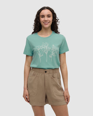 Green-Treeblend-Graphic-Crew-Neck-T-Shirt *Model is 5'9", wearing size S