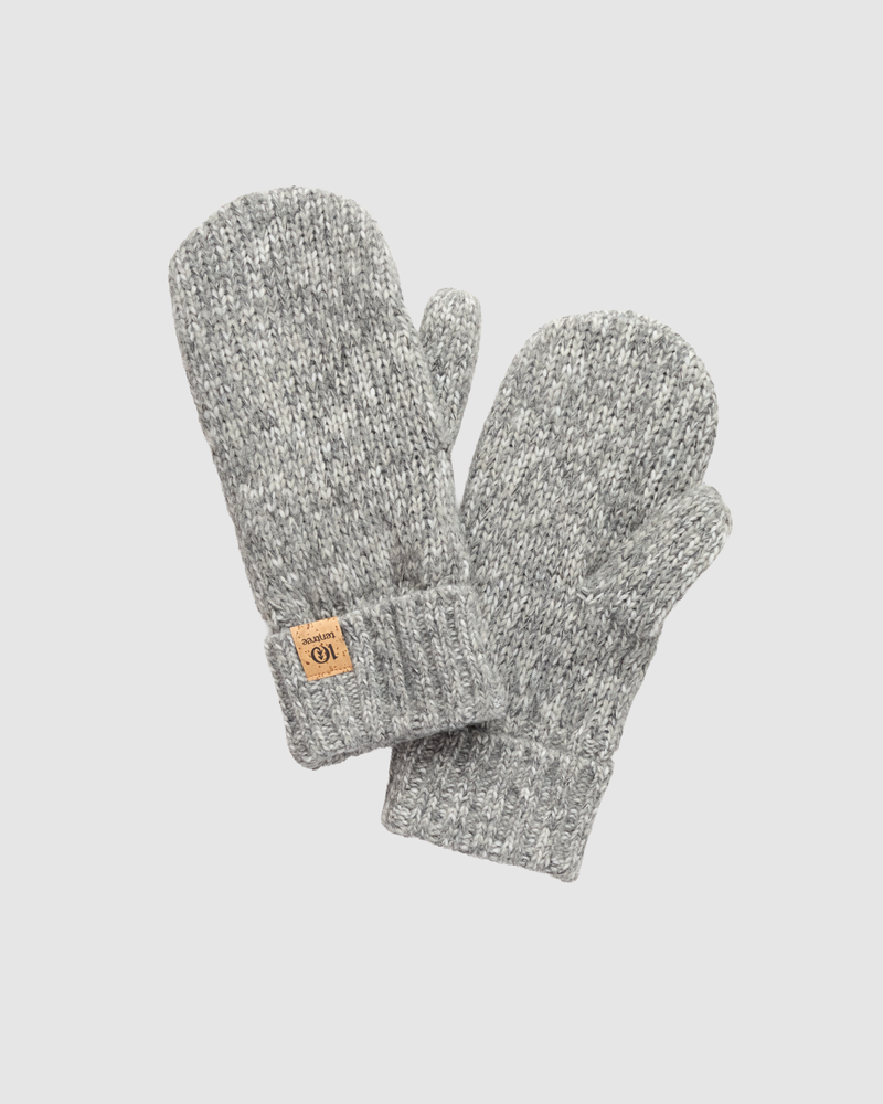 Grey-Fleece-Lined-Knit-Mittens