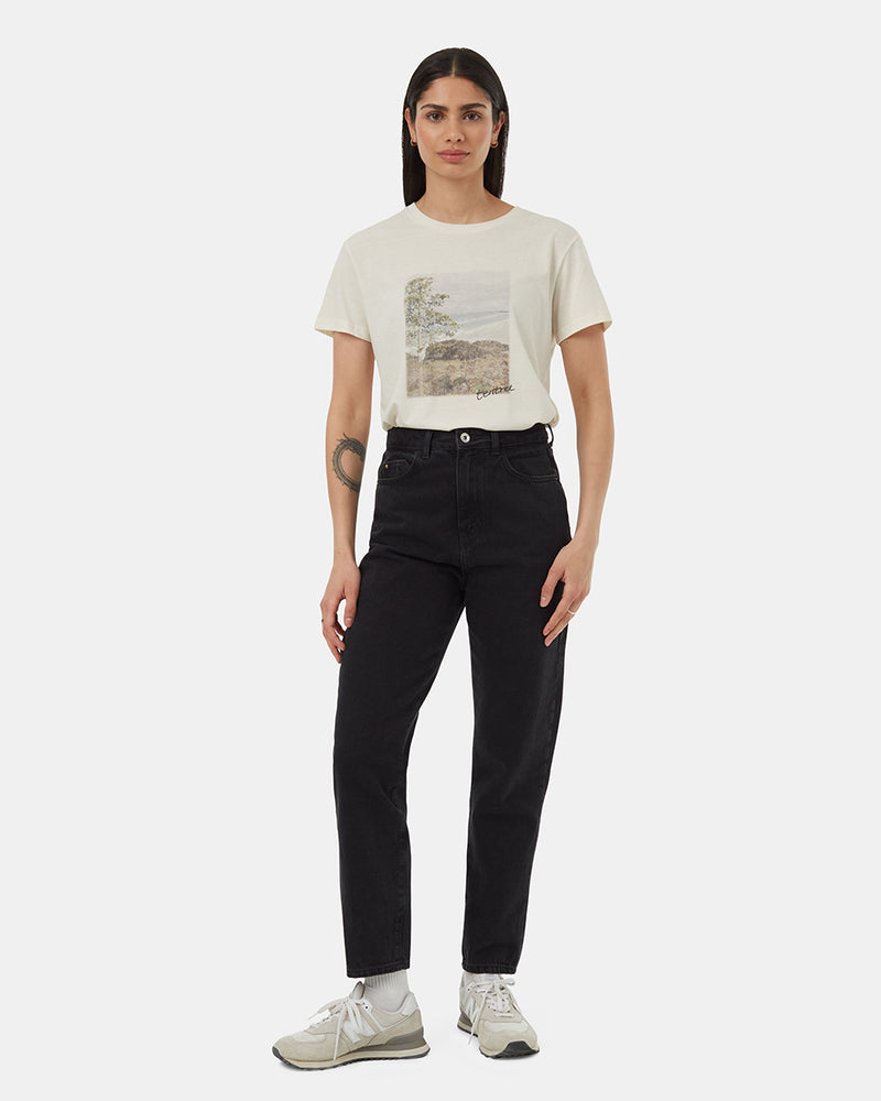 Oatmeal-Crew-Neck-Graphic-Shortsleeve-T-Shirt