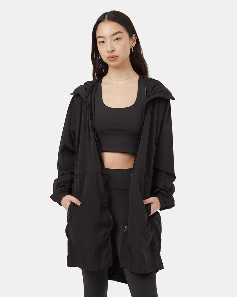 Black-Sustainable-Hooded-Jacket