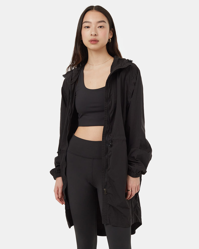Black-Sustainable-Hooded-Jacket