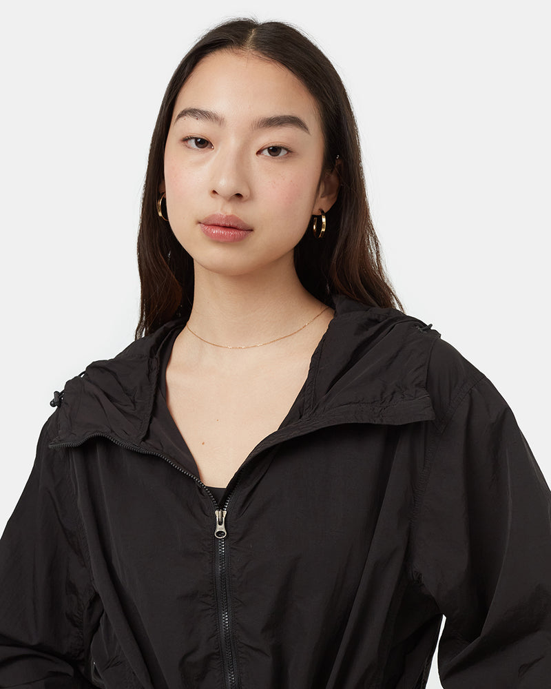 Black-Sustainable-Hooded-Jacket