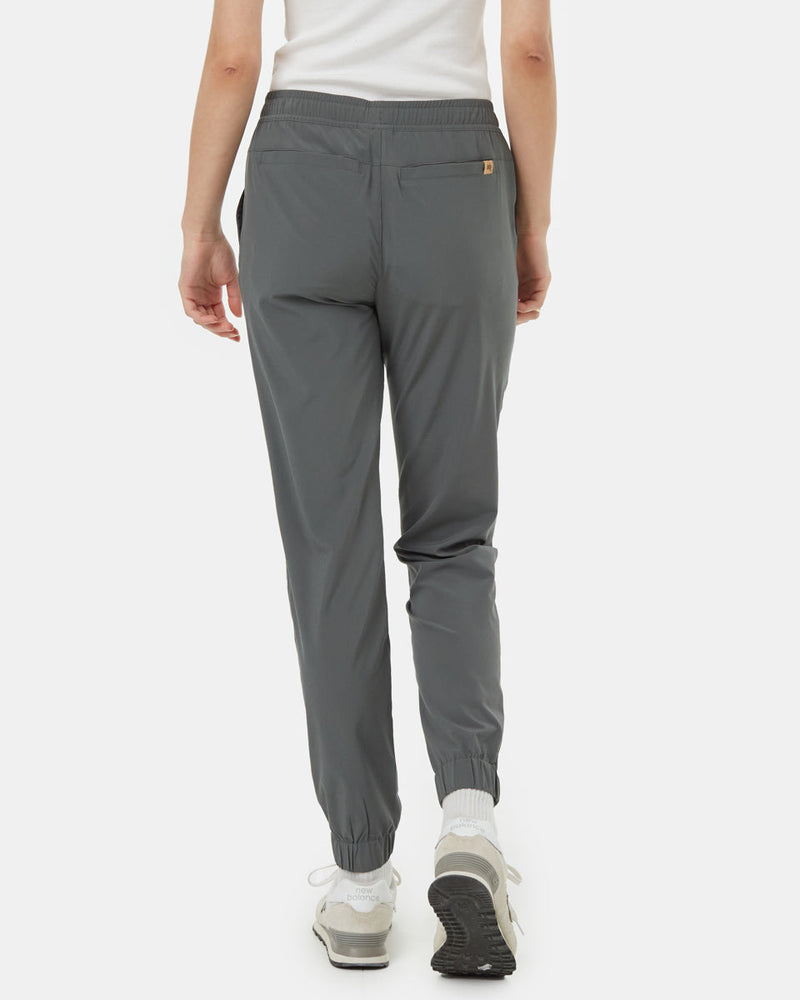 Green-Women_s-Recycled-Repreve-Joggers